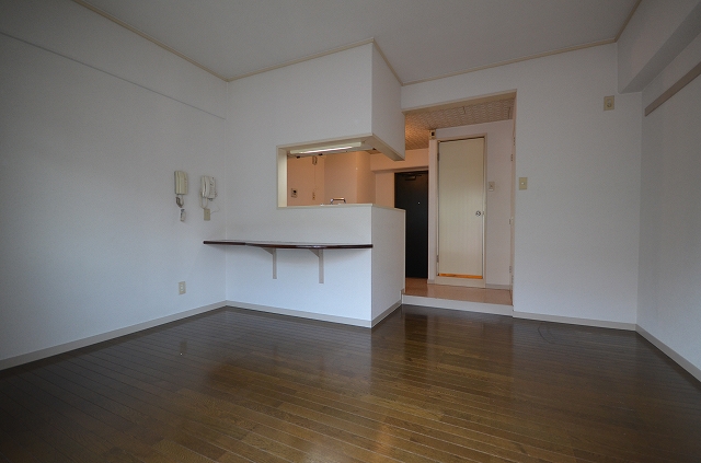 居室・リビング　別号室の写真です