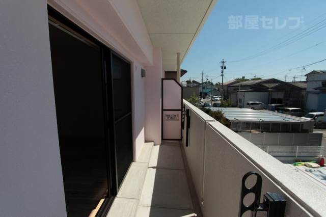 バルコニー　イメージにつき実際とは異なります