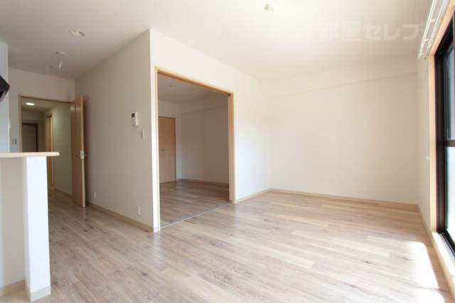 居室・リビング　イメージにつき実際とは異なります