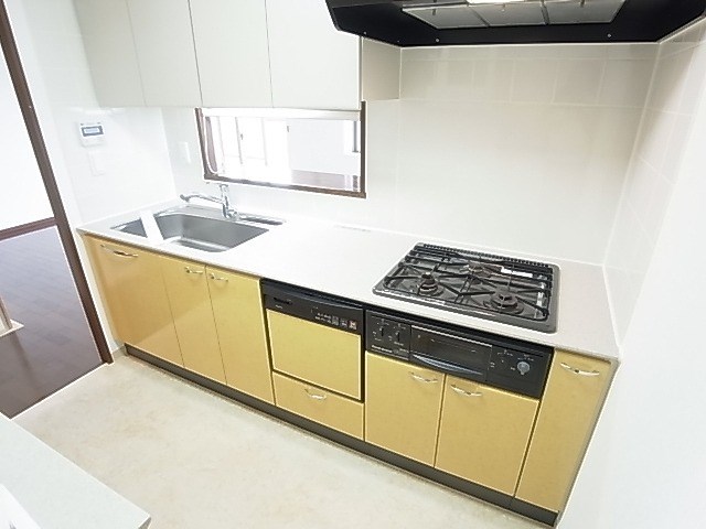 キッチン　同建物別部屋