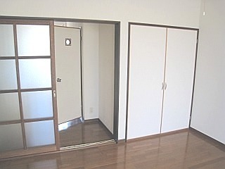 居室・リビング　洋室(8.5帖)の様子