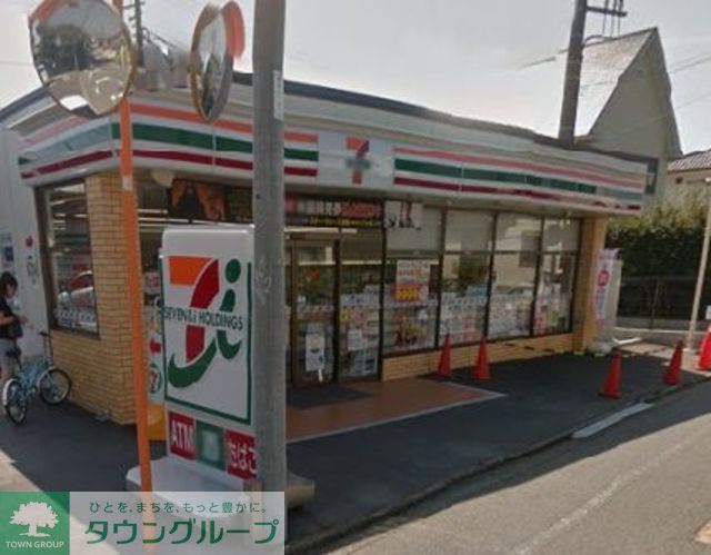 コンビニ　セブンイレブン藤沢本鵠沼2丁目店（コンビニ）まで220m