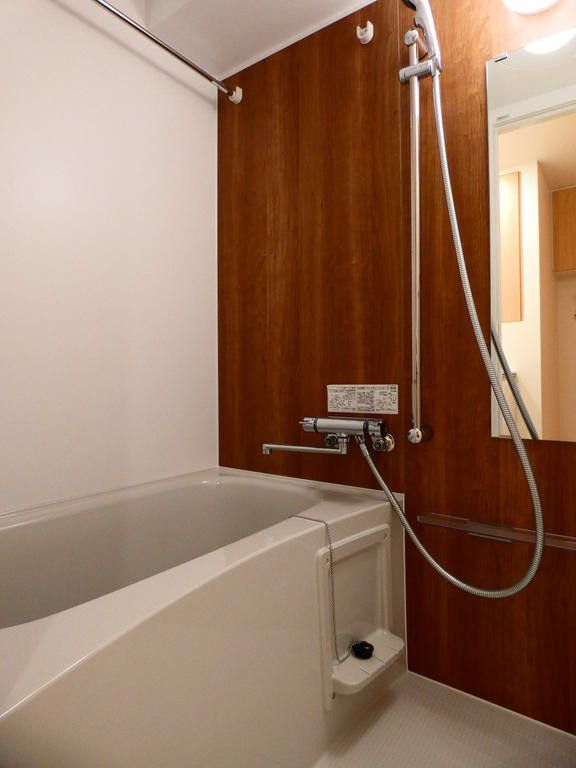 バス・シャワールーム　同マンション別部屋参照。