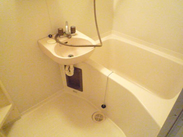 バス・シャワールーム　浴室（同タイプ）