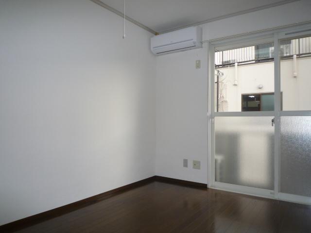 居室・リビング　洋室２（同タイプ）