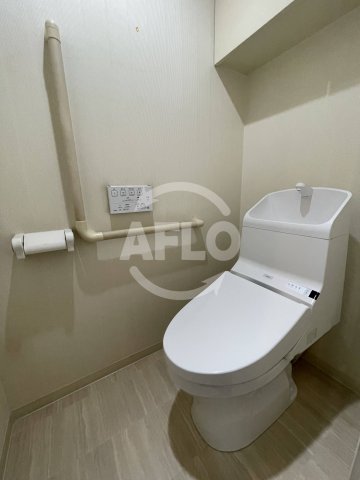 トイレ　キングスクエアランドレックスC棟　トイレ