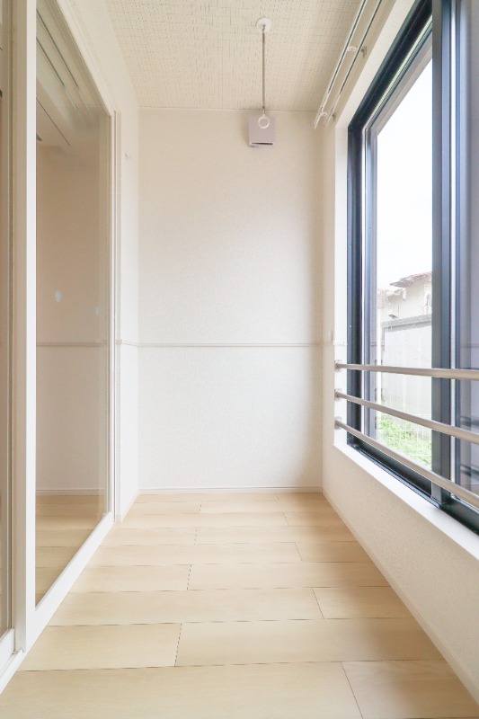 バルコニー　図面と現状に相違がある場合には現状を優先