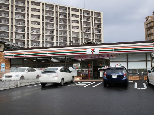 コンビニ　セブンイレブン小倉清水3丁目店（コンビニ）まで524m