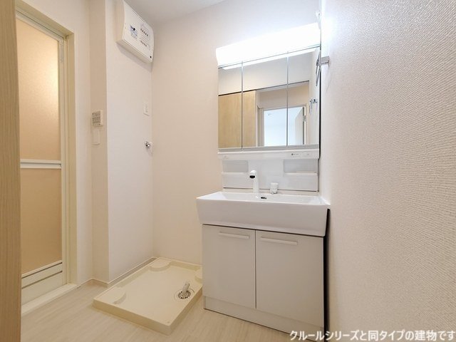 洗面設備　広い洗面スペースです★