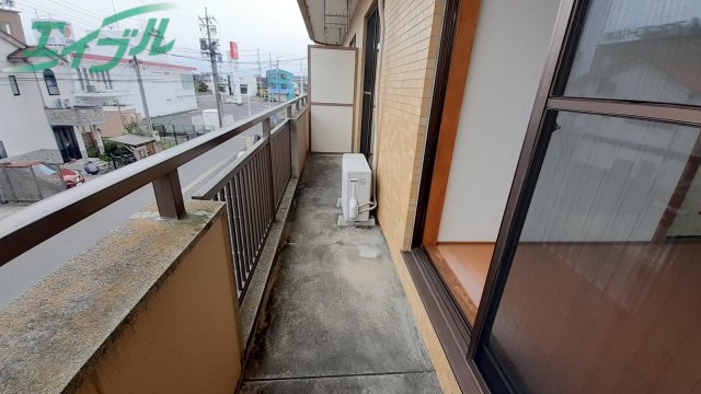バルコニー　※同棟別部屋の写真です