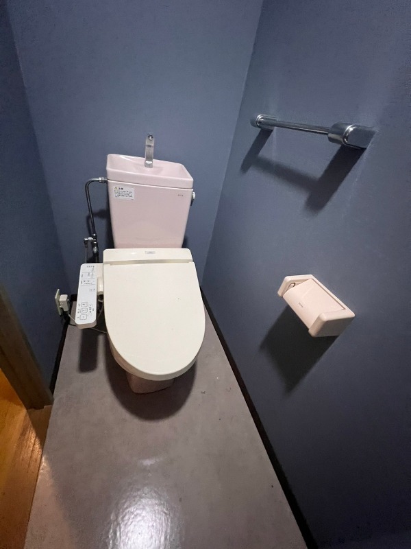 トイレ　※別部屋の参考写真です。