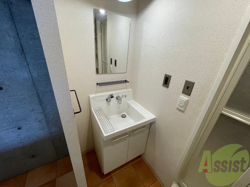 洗面設備　こちらに洗面台があります。朝の洗顔はこちらで。