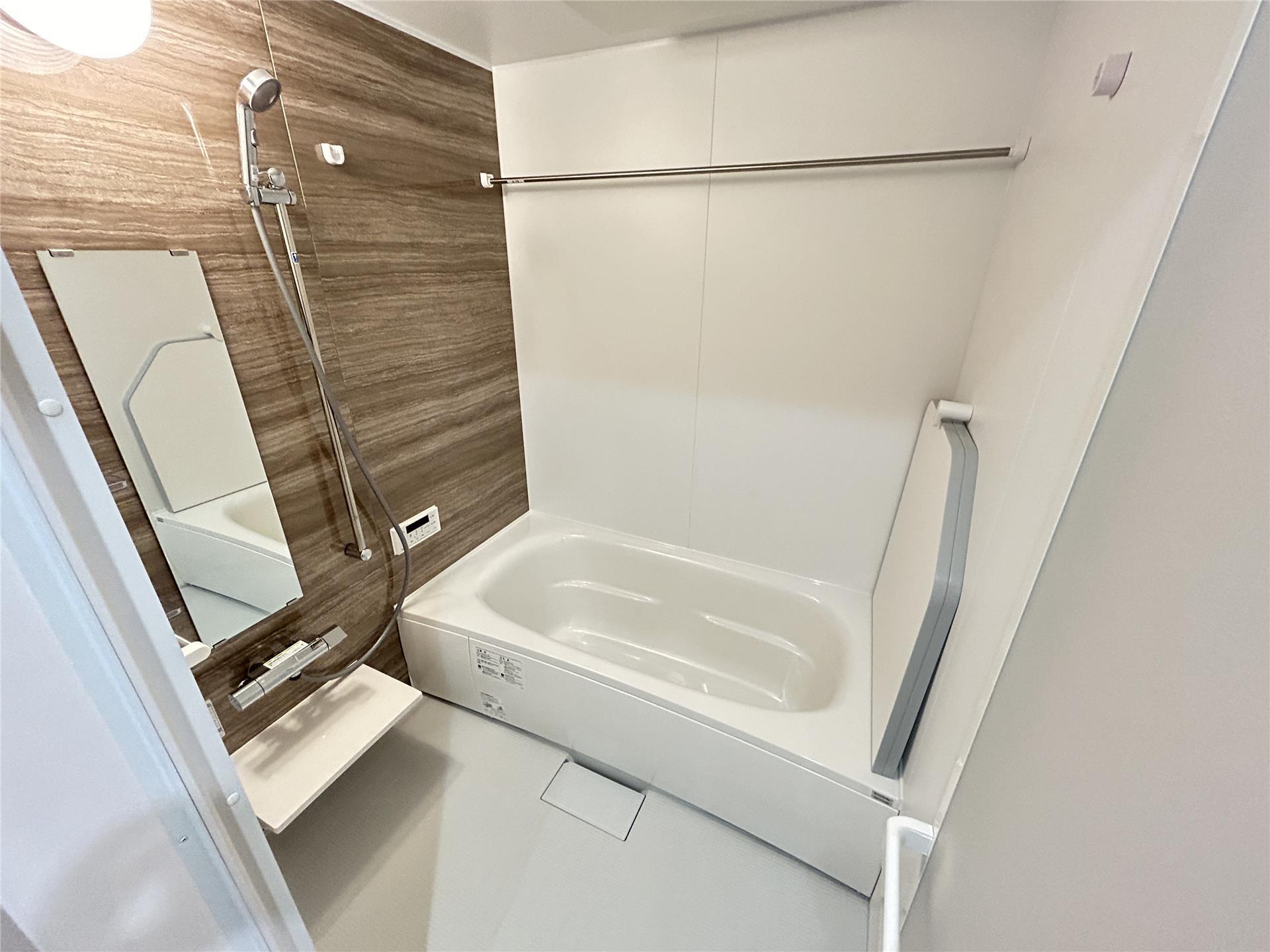 バス・シャワールーム　浴室