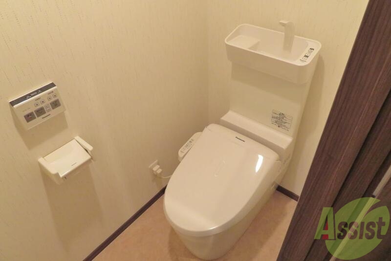 トイレ　ウォッシュレットが付いていて便利です。オシャレな感じー。