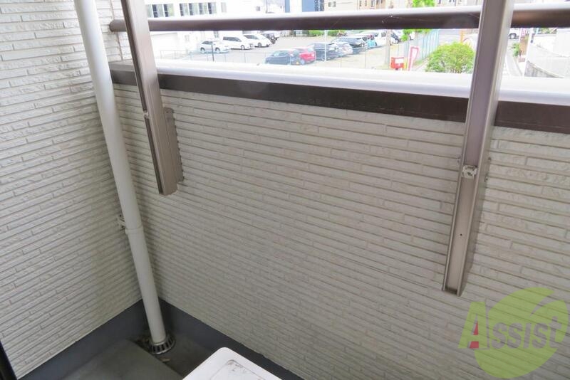 バルコニー　バルコニーも広いですねー。たくさん洗濯物っを干して下さいー。