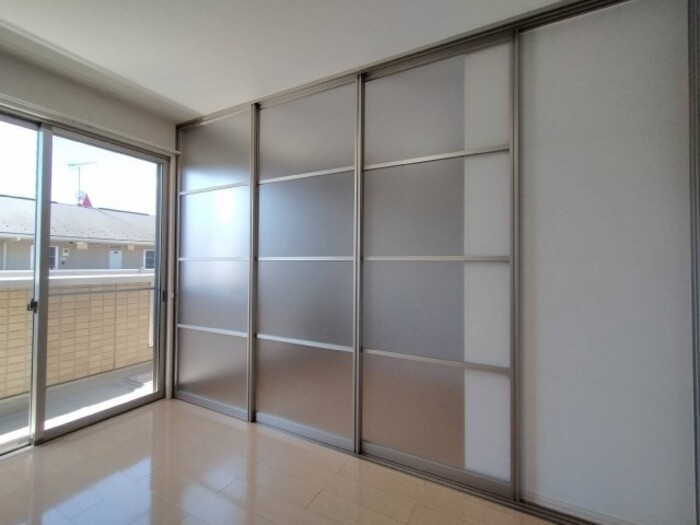 その他　ライトスルースクリーン