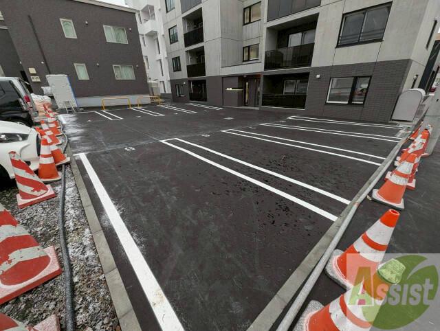 駐車場　駐車場