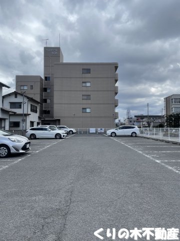 駐車場　駐車場完備です