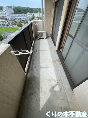 バルコニー　陽当たり良好なバルコニーです