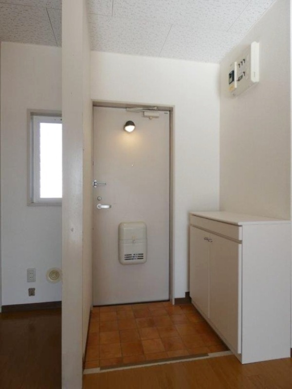 玄関　図面と現状に相違がある場合には現状を優先