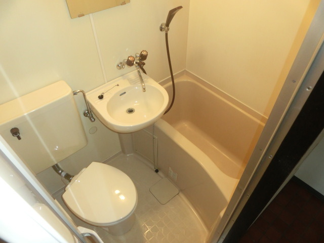 バス・シャワールーム