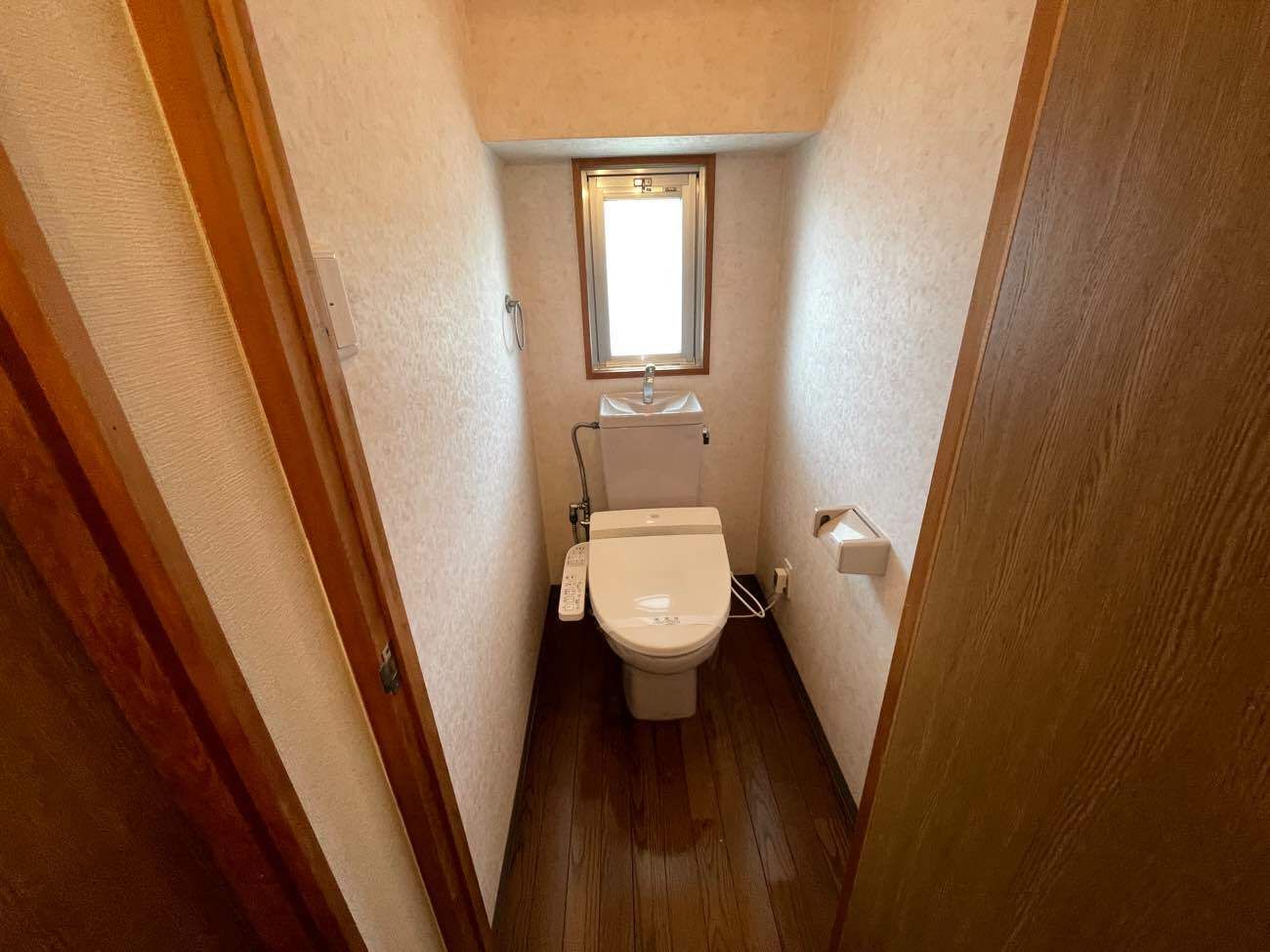 トイレ　同建物別部屋現況優先