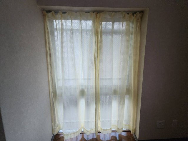 居室・リビング　同建物別部屋現況優先