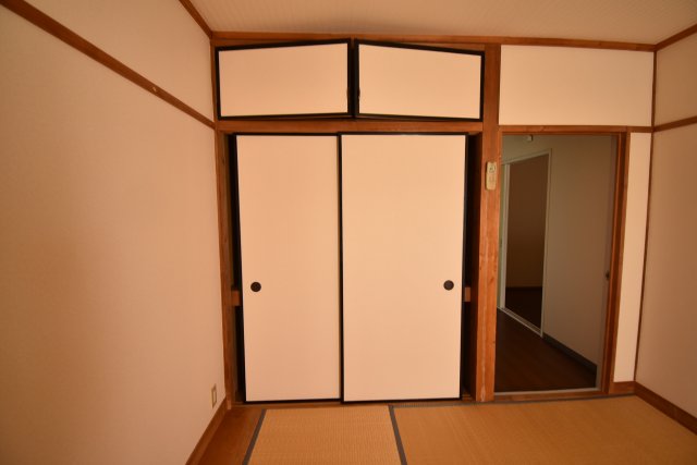 収納　山口ハイツII