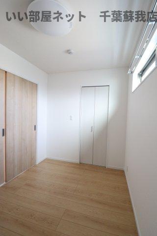 その他部屋・スペース　使い勝手のいい寝室です