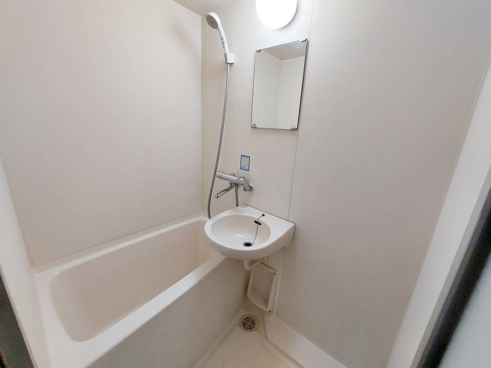 バス・シャワールーム　浴室