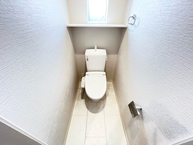 トイレ　落ち着いたトイレです