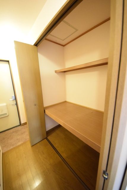 収納　★玄関横収納です★