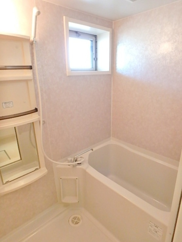 バス・シャワールーム　図面と現状に相違がある場合には現状を優先