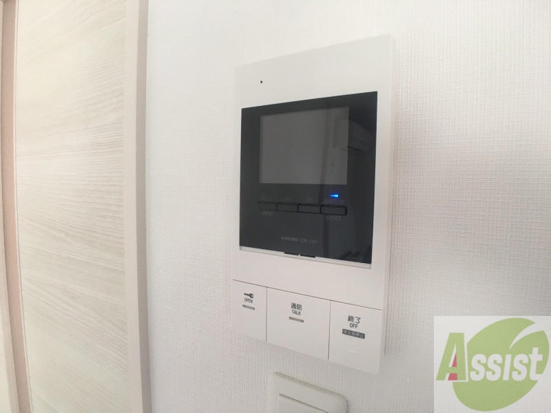 セキュリティ　ＴＶモニター付インターホンです。来客者の顔が見えるので安心！