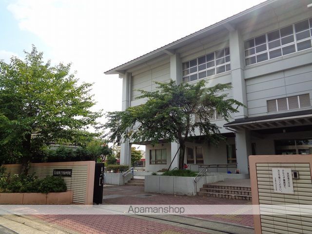 中学校　守山中学校（中学校）まで776m