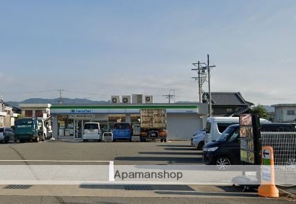 コンビニ　ファミリーマート（コンビニ）まで1326m