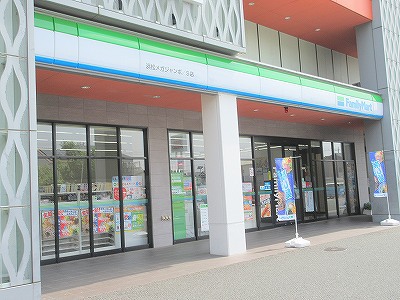 コンビニ　ファミリーマート（コンビニ）まで499m