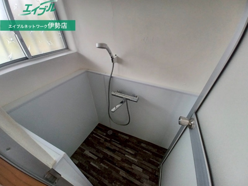 バス・シャワールーム　別部屋参考写真です