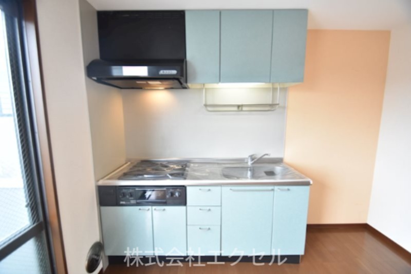 キッチン　システムキッチン完備です。