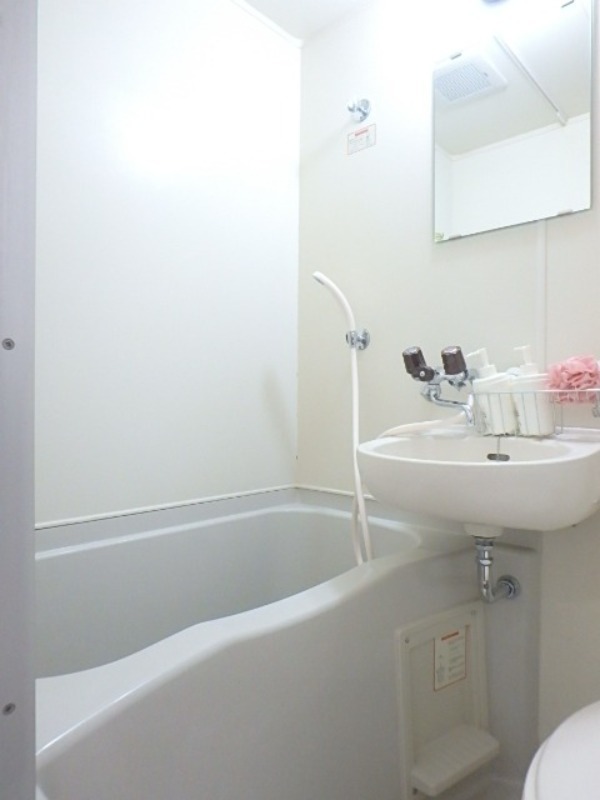 バス・シャワールーム　図面と現状に相違がある場合には現状を優先