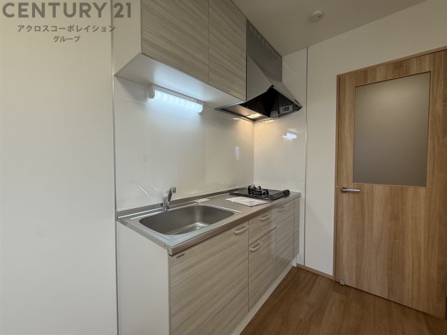 キッチン　2口ガスコンロ付きのシンプルなキッチン