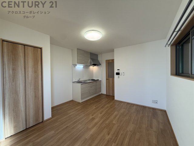 居室・リビング　照明付き