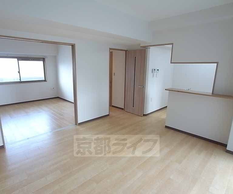 居室・リビング　１３．１帖のＬＤＫです。