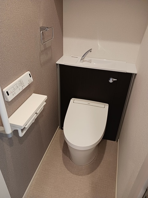 ペルソナのトイレ写真