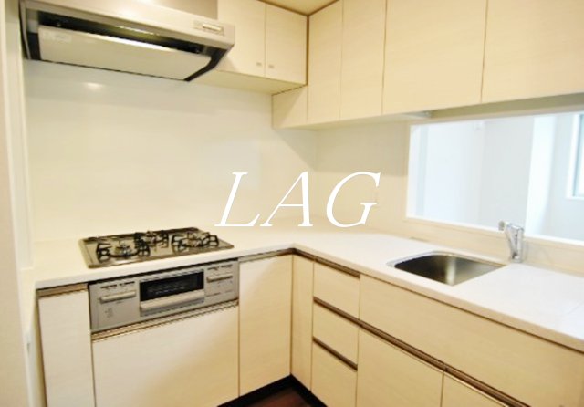 キッチン　キッチンです。