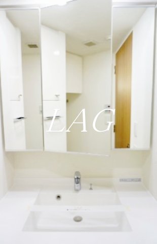 洗面設備　洗面台です。