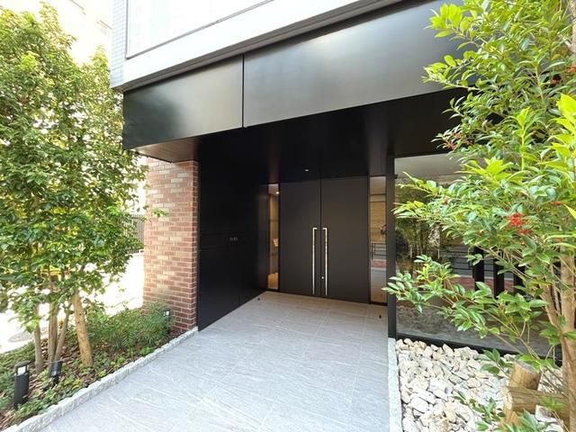 エントランス　毎日通るエントランスはこのようになっています