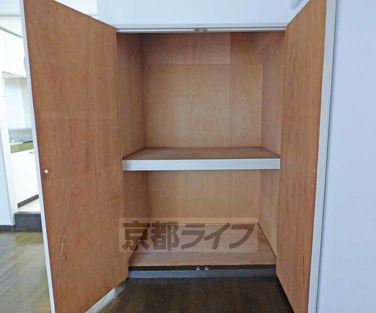 収納　奥行きがたっぷりある収納です。