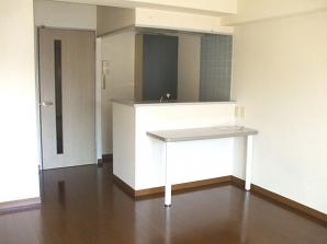 居室・リビング　室内