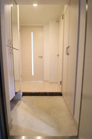 玄関　きれいな玄関です